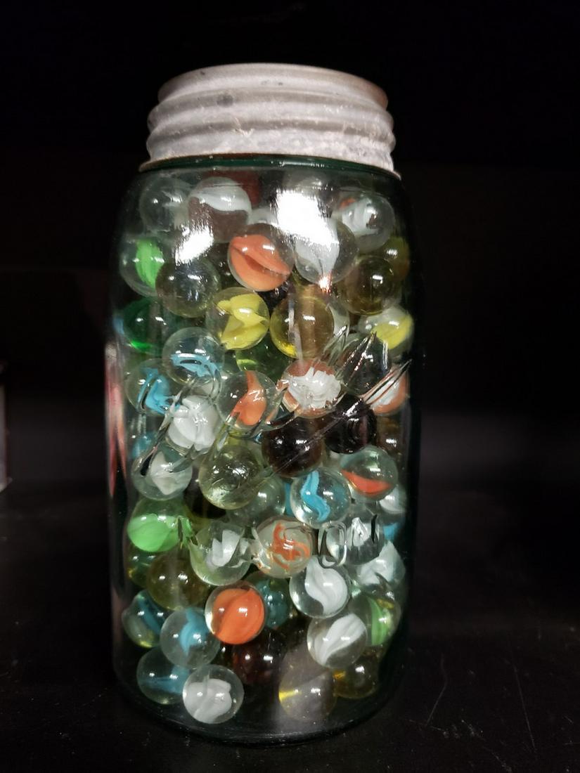 Lot of vintage marbles: Lot of vintage marbles