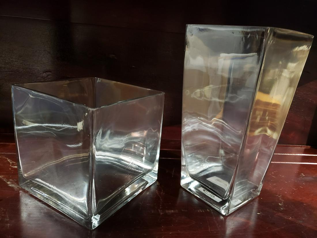 Two crystal vases (1 of 1)
