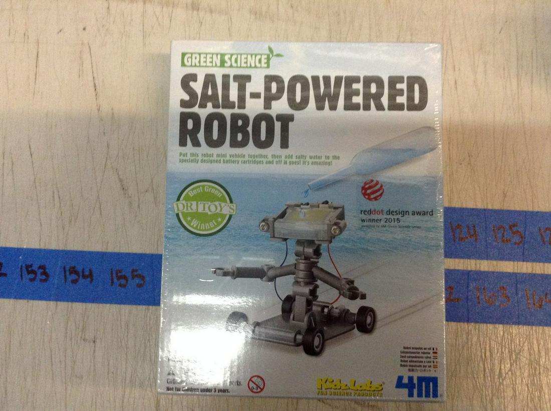 Green Science Salt Powered Robot new in box (1 of 1)