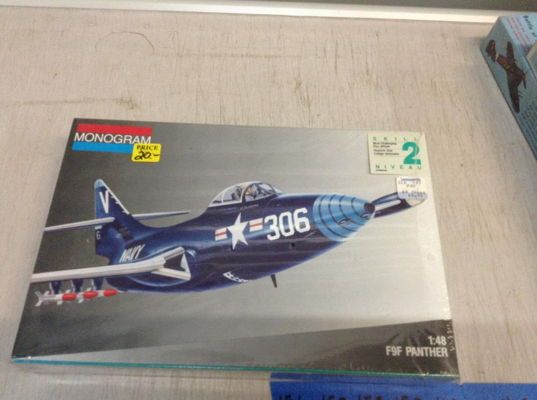 Monogram Niveau unassembled model plane (1 of 1)