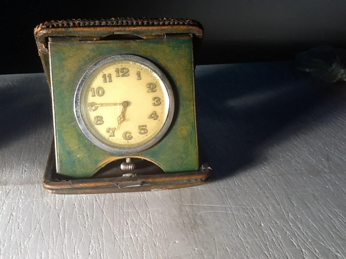 Vintage 8 Days swiss made traveling clock: Vintage 8 Days swiss made traveling clock