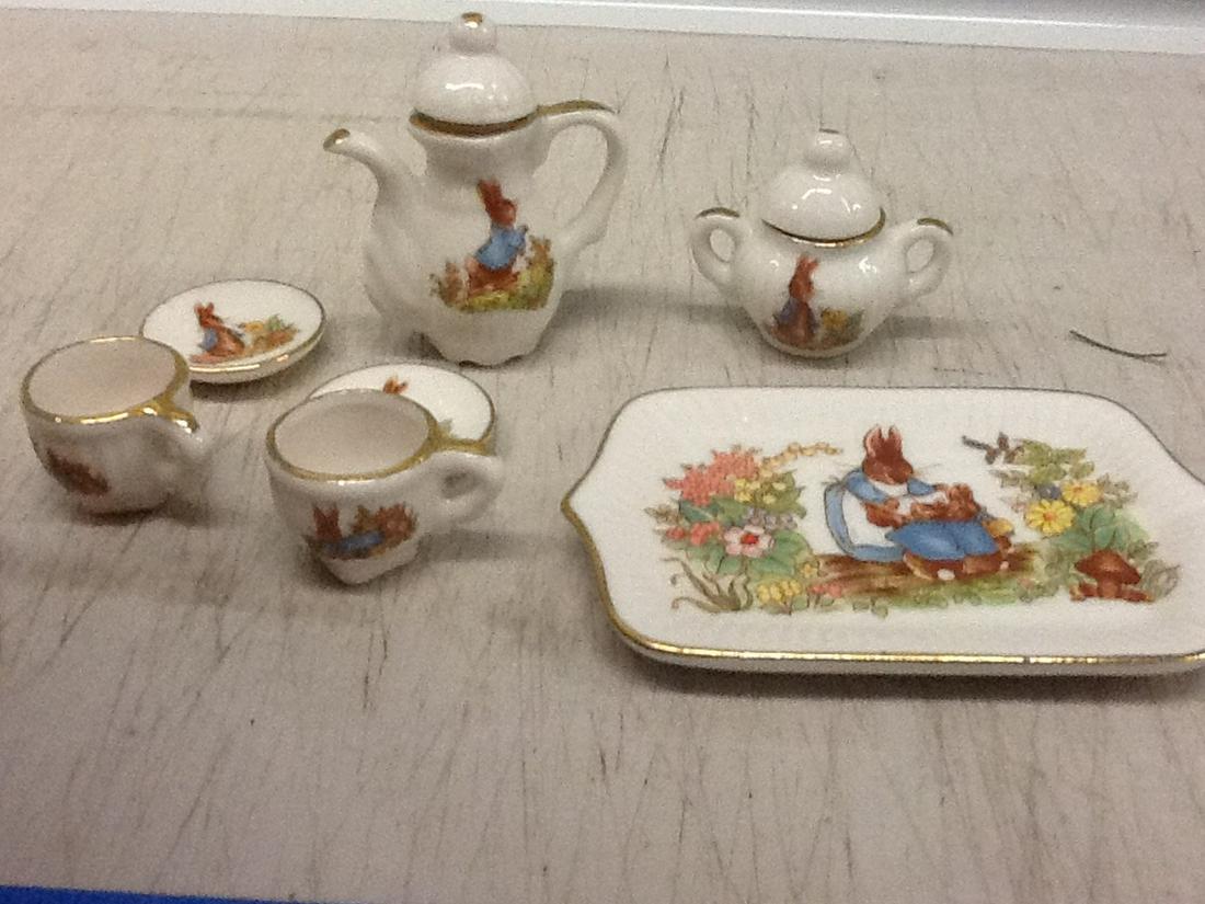 peter rabbit tea set (1 of 1)