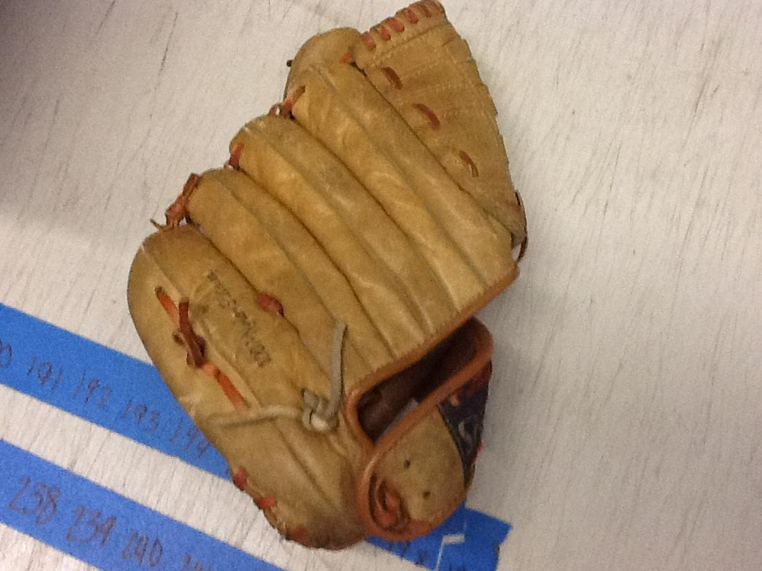 Tom Sewer Righty glove: Tom Sewer Righty glove