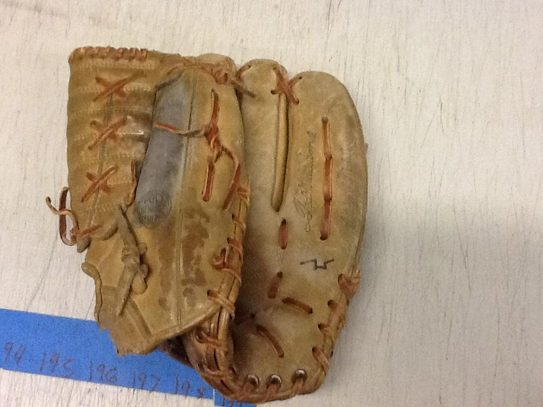 Ted Williams Custom Design glove Righty: Ted Williams Custom Design glove Righty