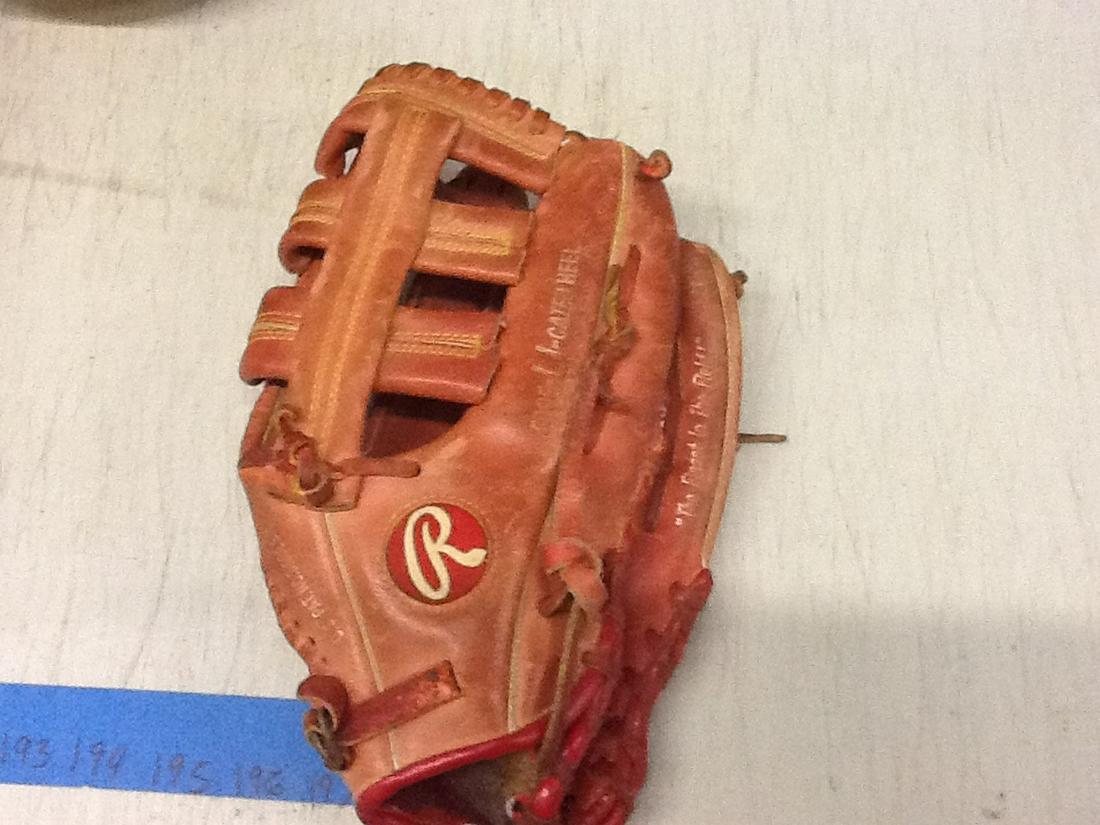 Samuel Strawberry glove Righty: Samuel Strawberry glove Righty
