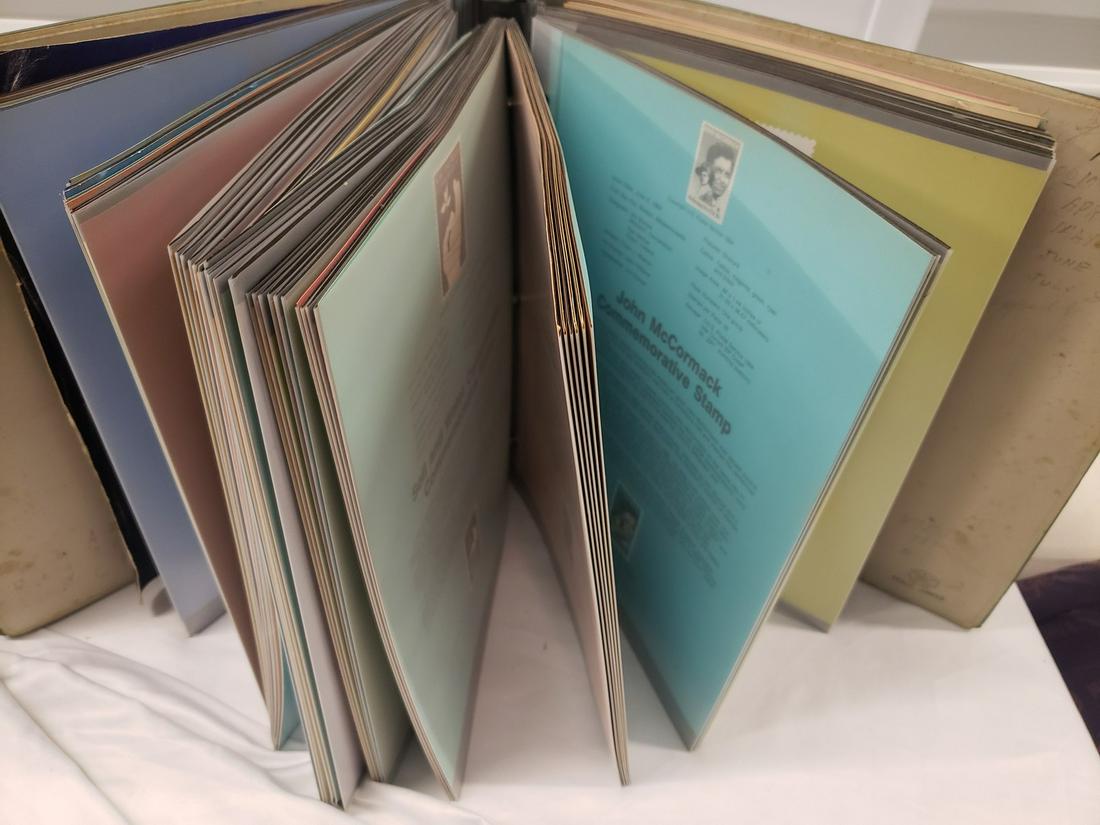 Binder full of stamps - Roberto Clemente Jr and more -: Binder full of stamps - Roberto Clemente Jr and more - full!