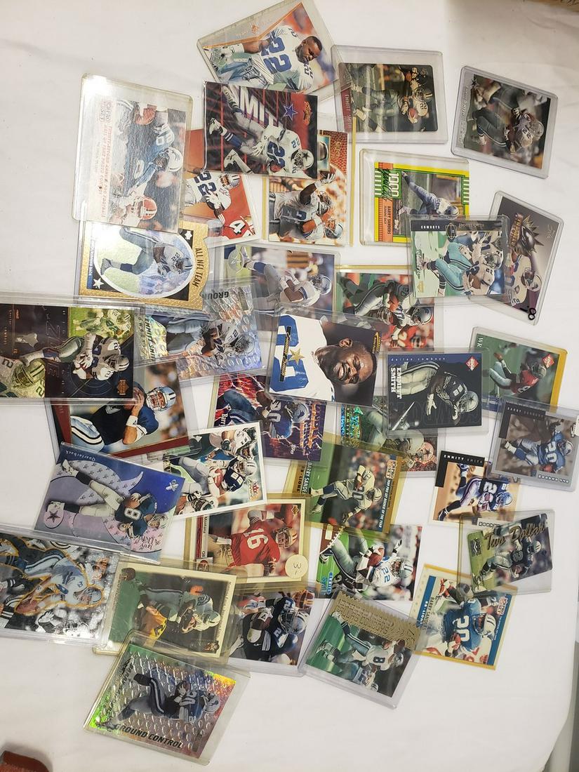 Lot of football cards - Troy Aikman, Joe Montana, Emmit: Lot of football cards - Troy Aikman, Joe Montana, Emmit Smith, Barry Sanders and more