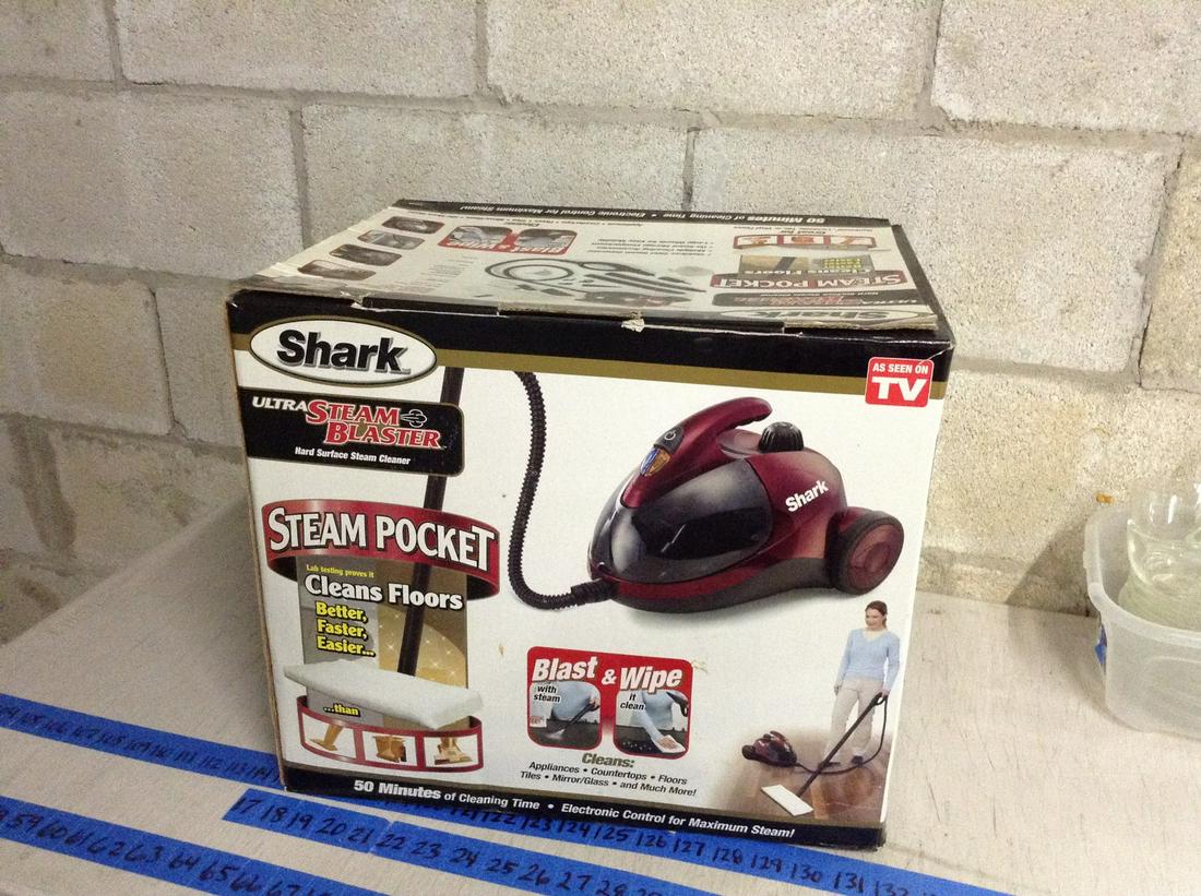 Shark ultra steam blaster with box (1 of 1)