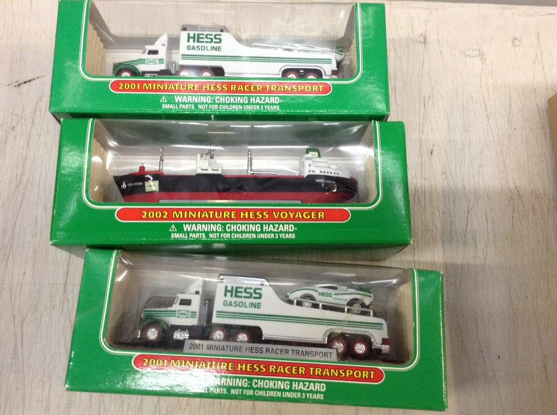 2001 Miniature Hess Racer Transports and Voyager (1 of 1)