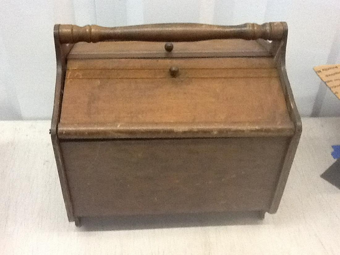 Vintage Sewing Box: Vintage Sewing Box