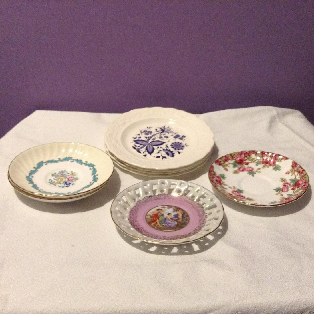 Lot of plates - Royal Halsey, Minton and more: Lot of plates - Royal Halsey, Minton and more