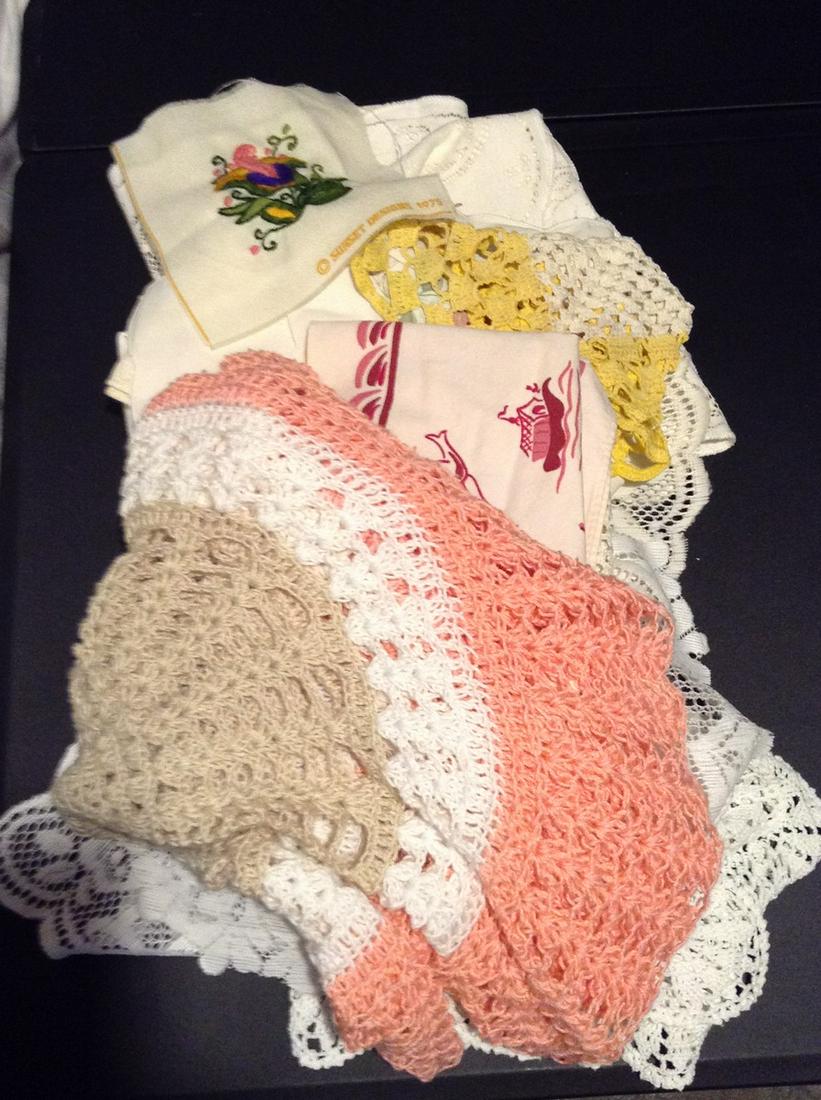 Lot of vintage doilies, embroidery and more: Lot of vintage doilies, embroidery and more