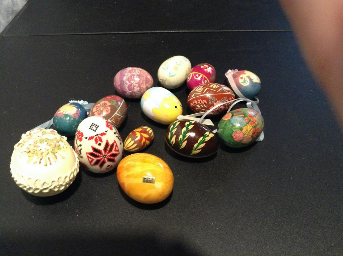 Large amount of decorative eggs: Large amount of decorative eggs