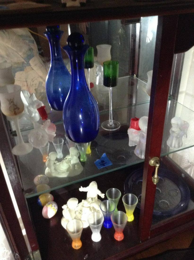 Contents of display case (1 of 1)