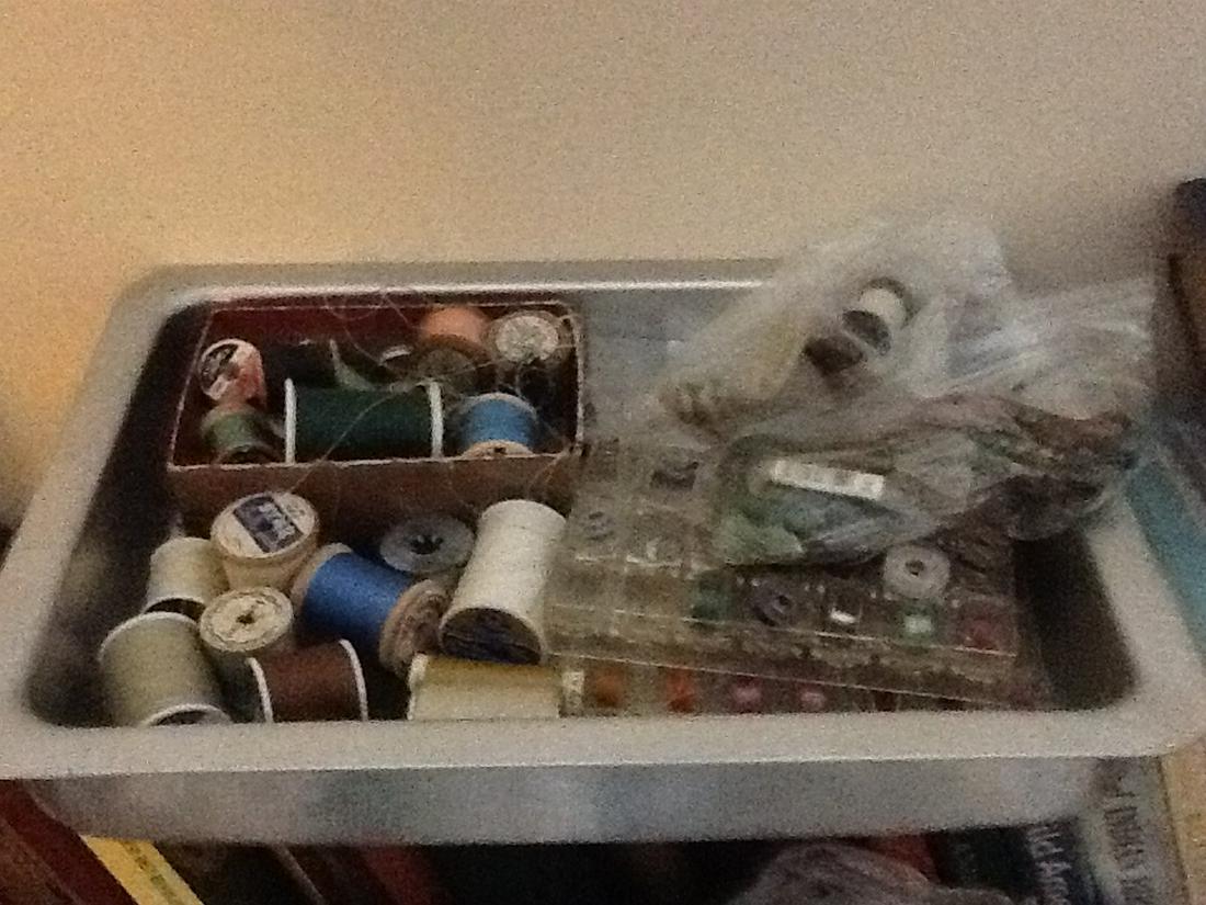 Vintage thread, thimbles and more: Vintage thread, thimbles and more