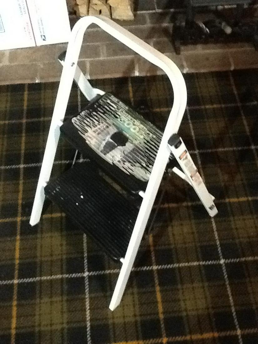 Step stool: Step stool