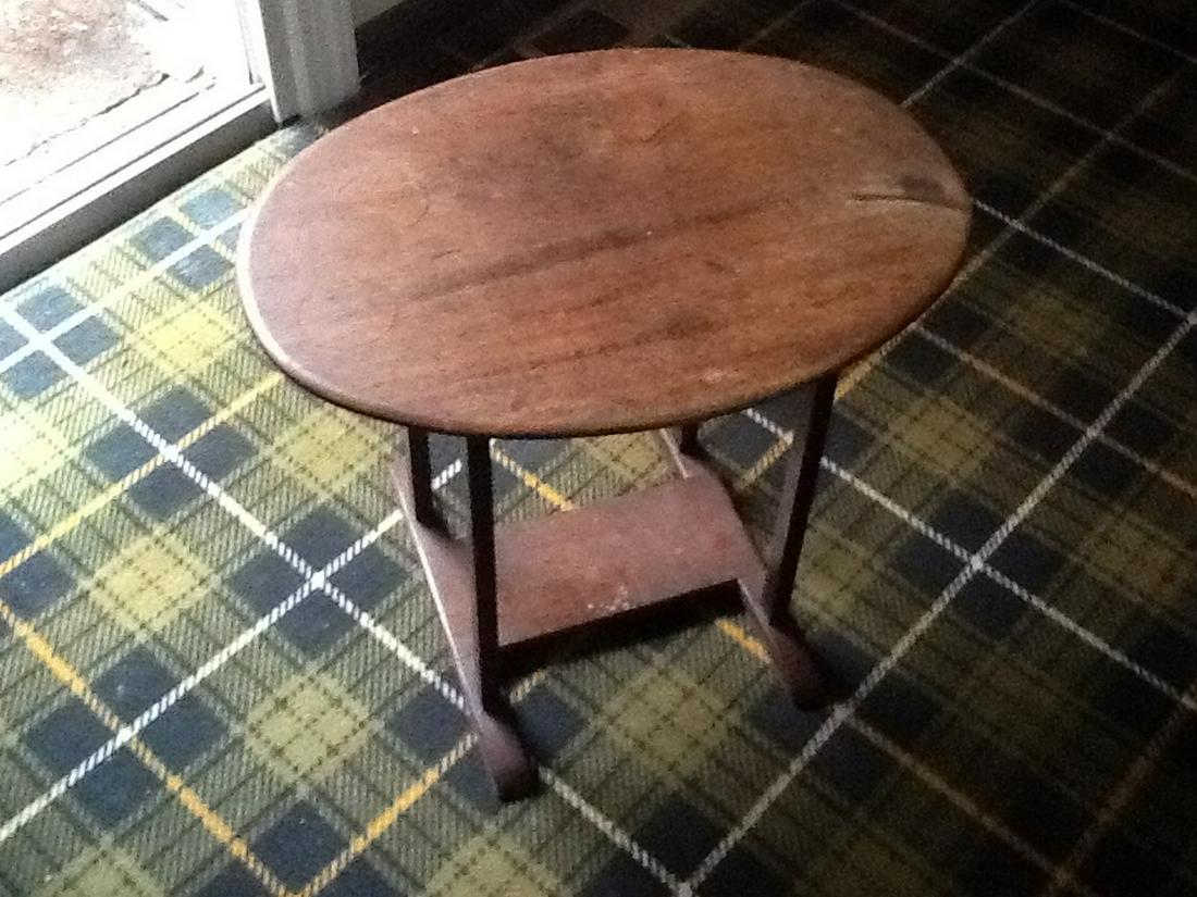 Early Table 19" tall: Early Table 19" tall