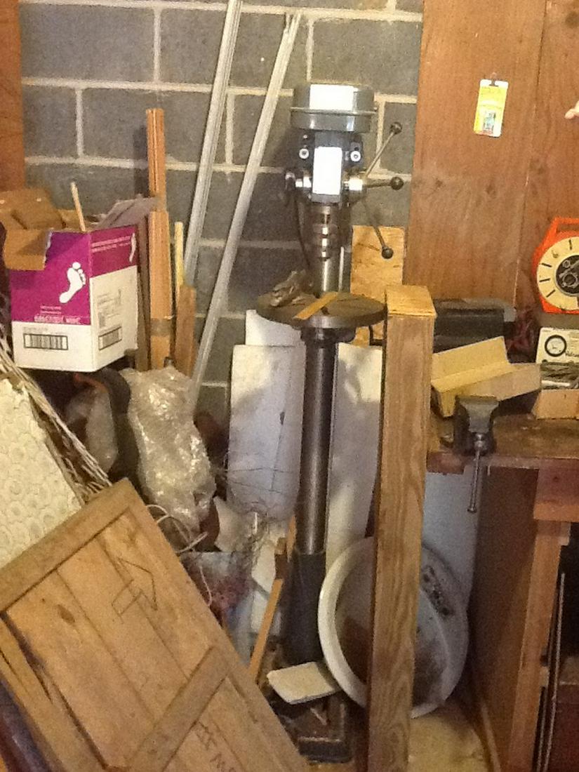 AMT drill press like new: AMT drill press like new