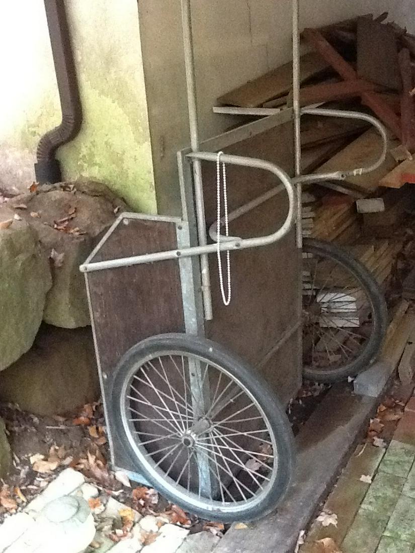 Large yard cart: Large yard cart