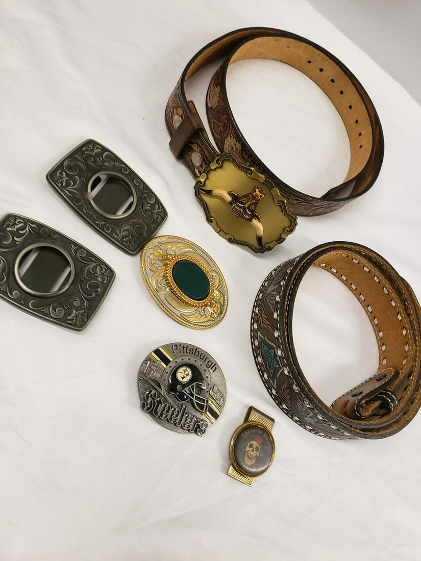 Lot of leather belts and vintage belt buckles: Lot of leather belts and vintage belt buckles