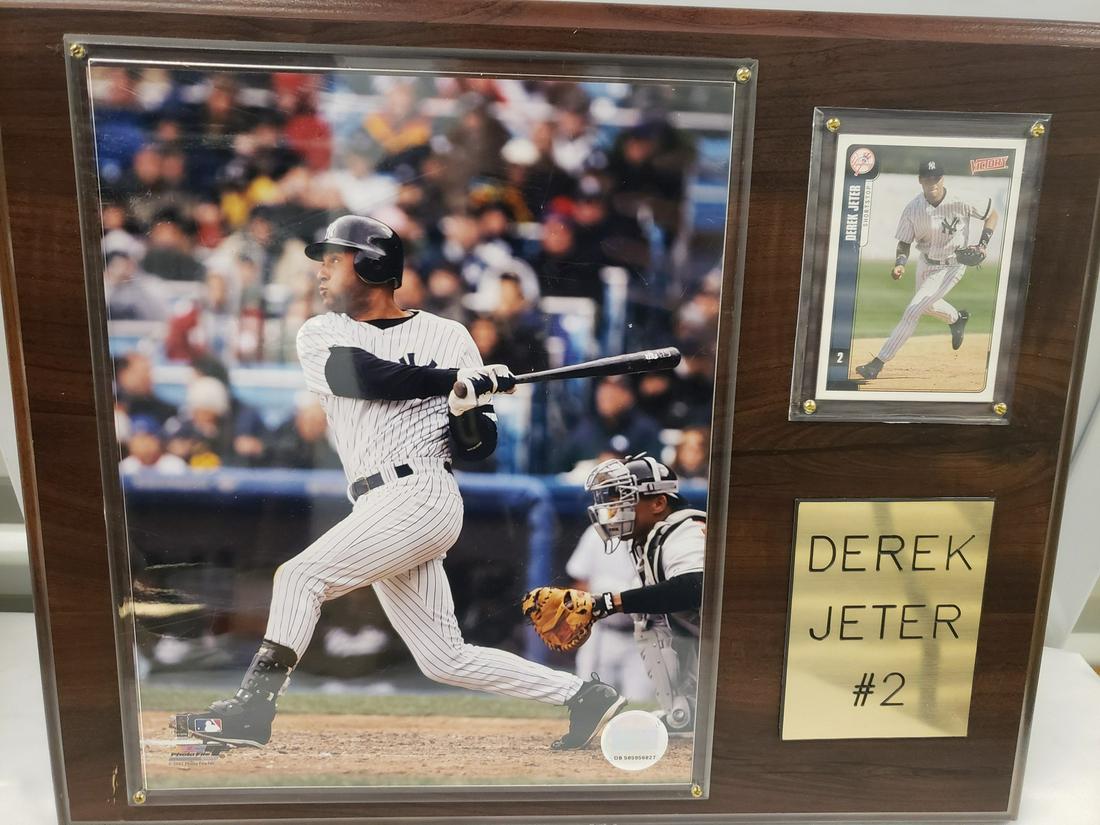 Framed Derek Jeter official MLB 8x10 photo and baseball (1 of 1)