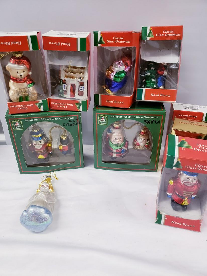 Lot of vintage glass Christmas ornaments: Lot of vintage glass Christmas ornaments