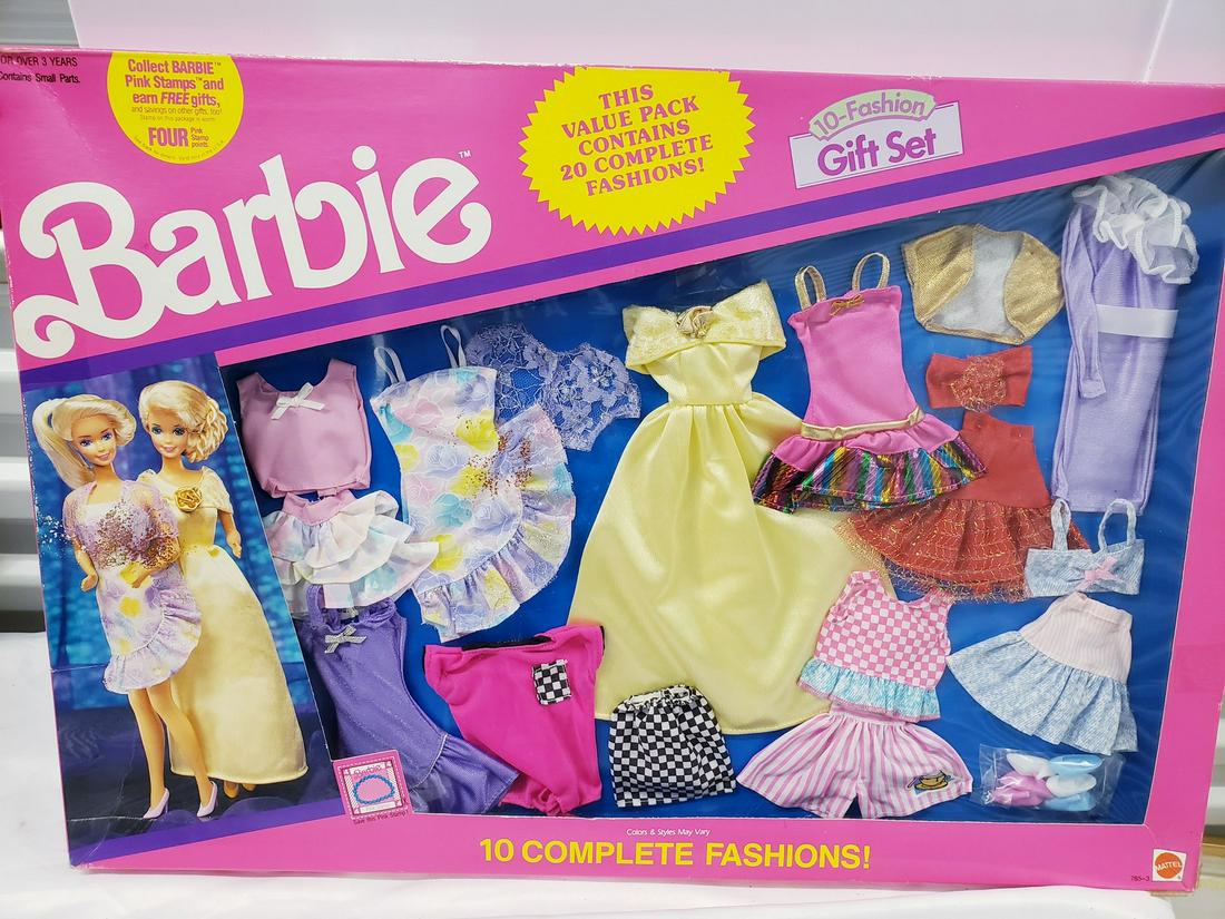 Barbie  new in box gift set - 10 complete outfits (1 of 1)
