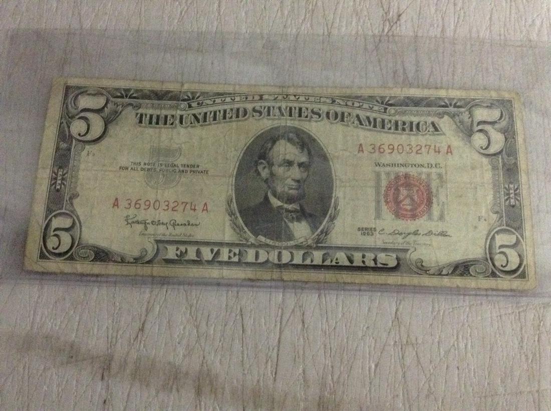 Red seal 5 dollar bill: Red seal 5 dollar bill