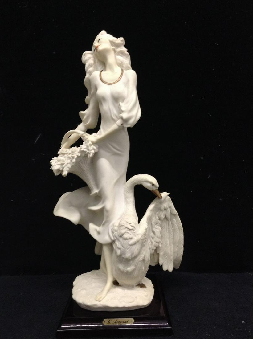 G. Armani statue (1 of 1)