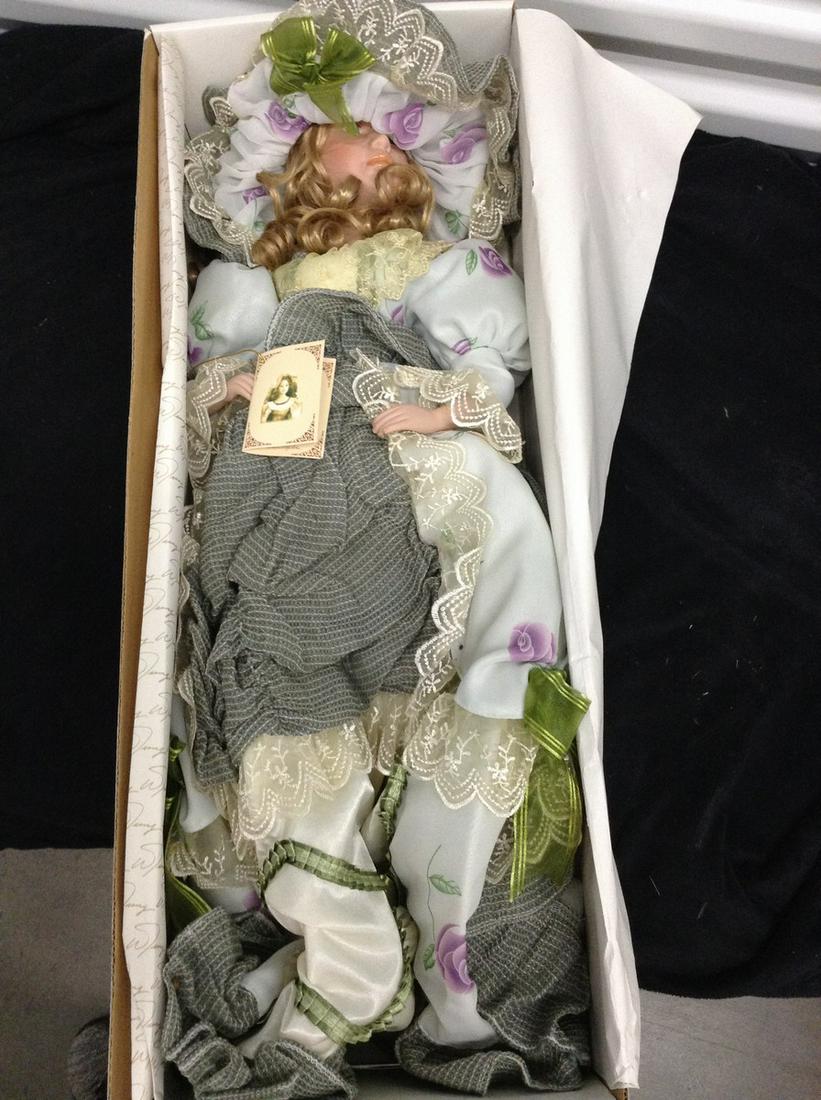 William Tung Collection Brooke Leigh Hand Crafted (1 of 1)