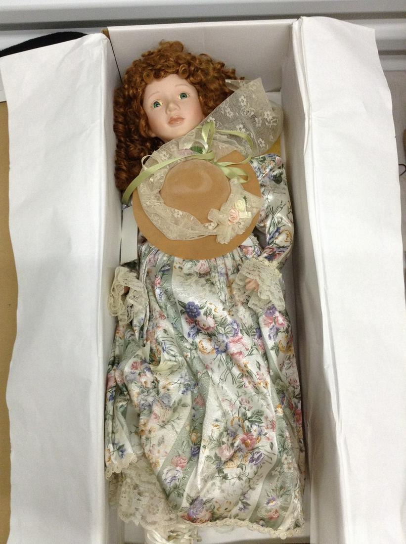 William Tung Collection Joanna Hand Crafted Porcelain (1 of 1)