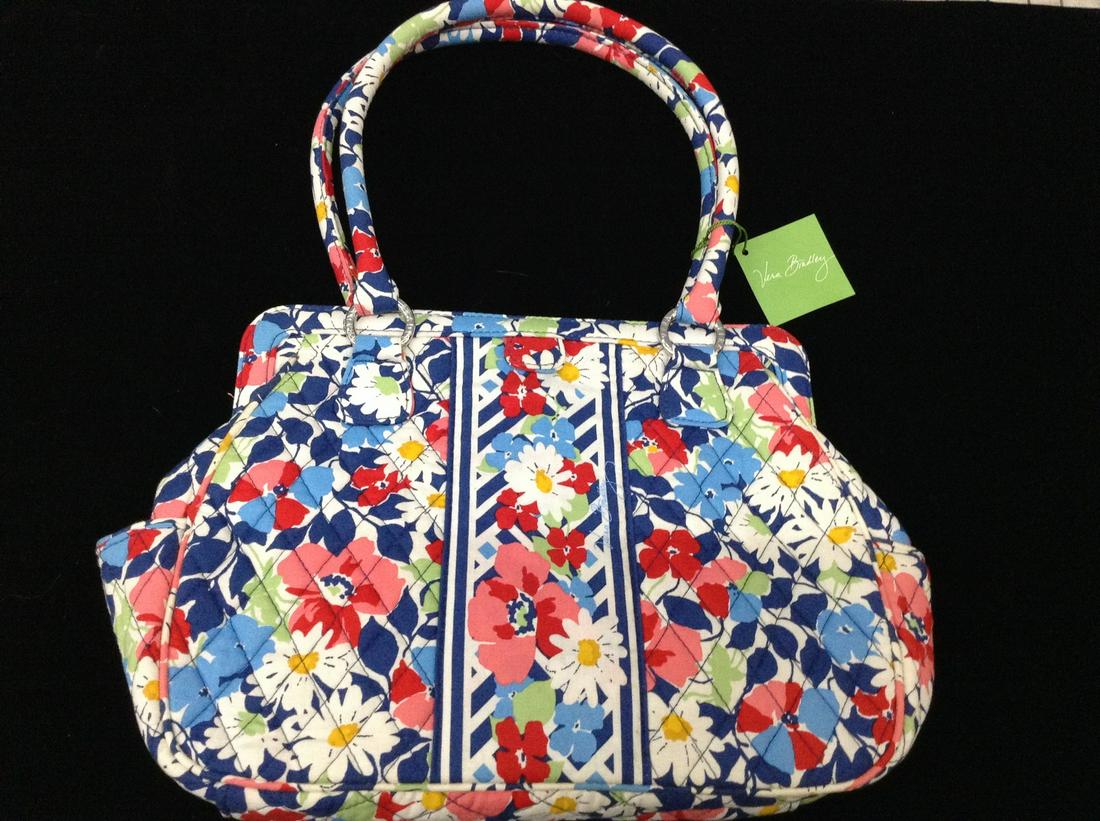 Vera Bradley bag with tags (1 of 1)