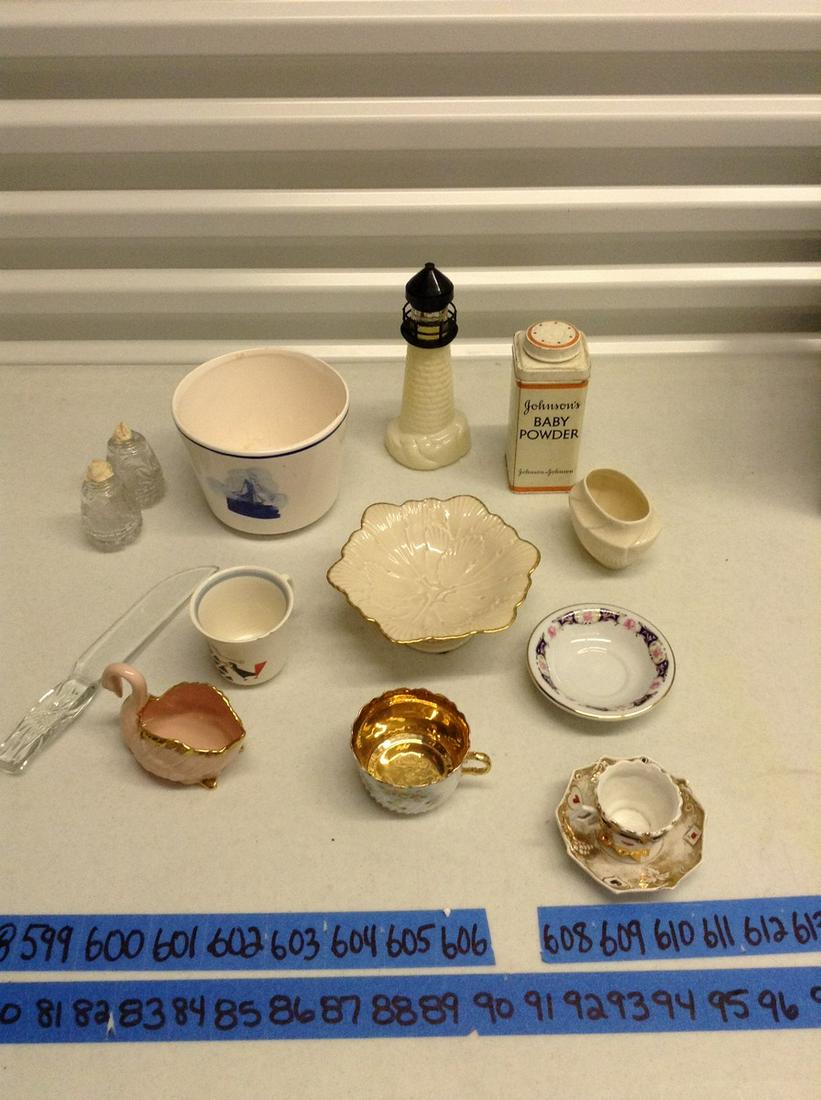 Miscellaneous glassware - Lenox, Johnsons baby powder (1 of 1)