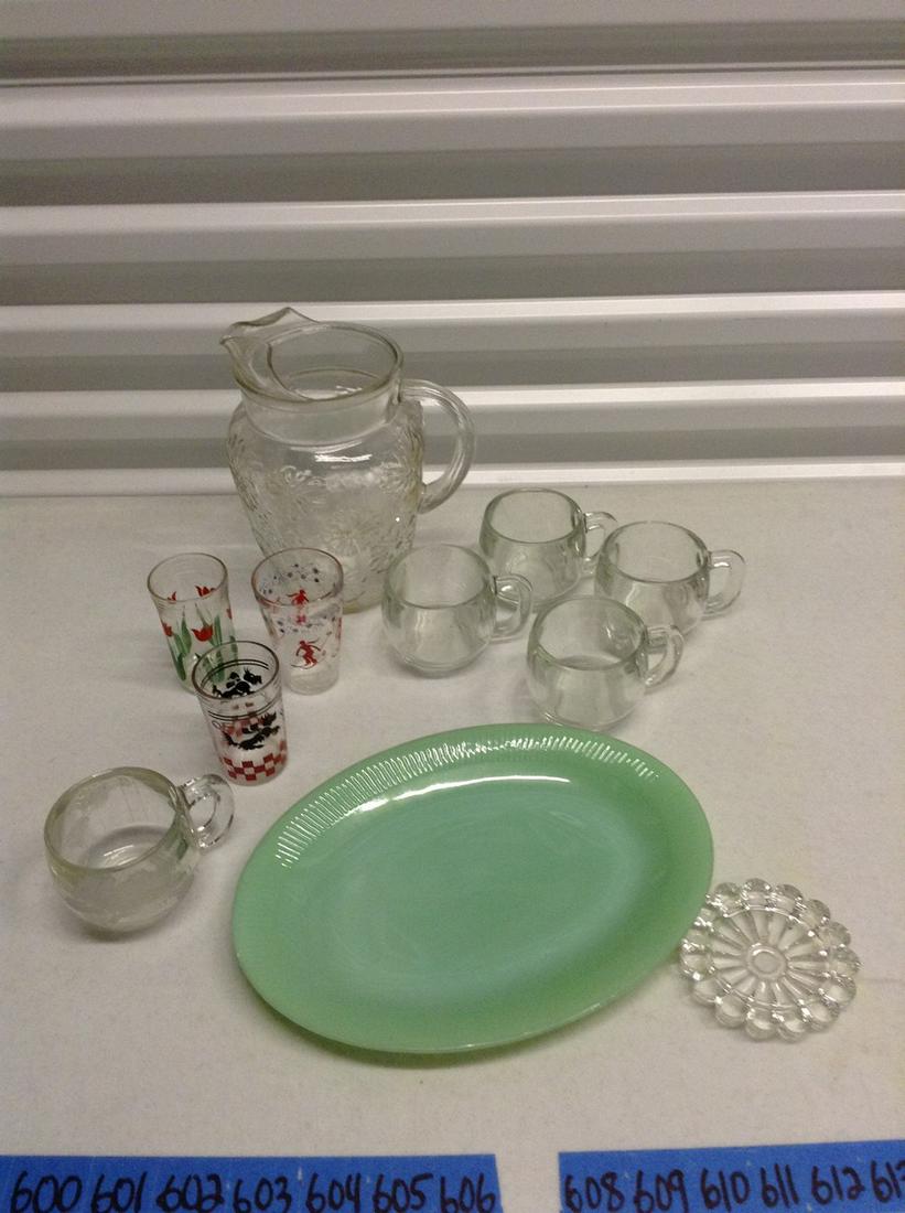 Jadeite platter, nestle mugs and other vintage: Jadeite platter, nestle mugs and other vintage glassware