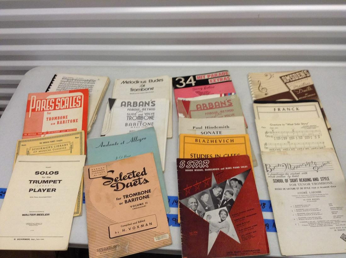 Large lot of Sheet Music: Large lot of Sheet Music