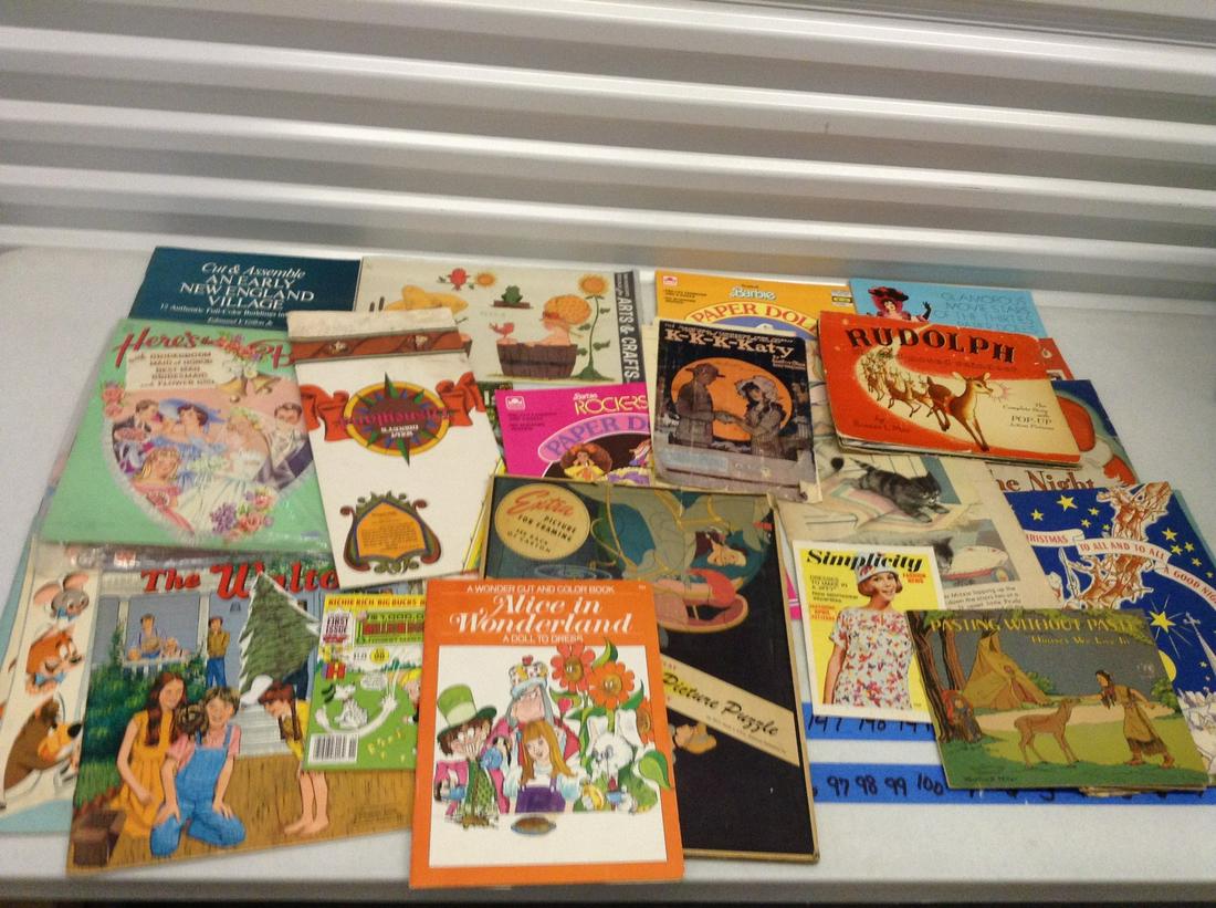 Wild Animals, Barbie Rockers Paper Dolls, and other: Wild Animals, Barbie Rockers Paper Dolls, and other Arts and Crafts books