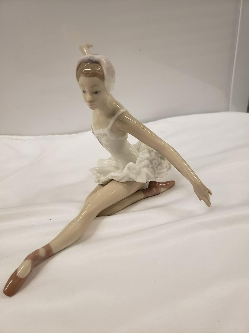 Lladro ballerina dancer porcelain figurine - excellent (1 of 1)
