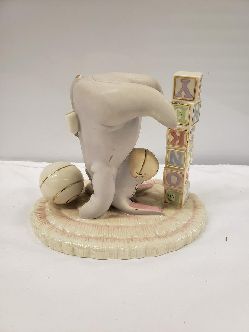 Lenox Eeyore porcelain figurine: Lenox Eeyore porcelain figurine