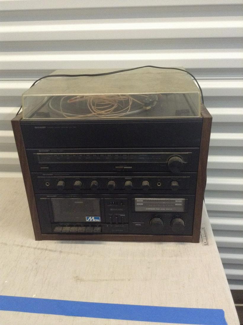 Sharp turntable stereo and receiver (1 of 1)