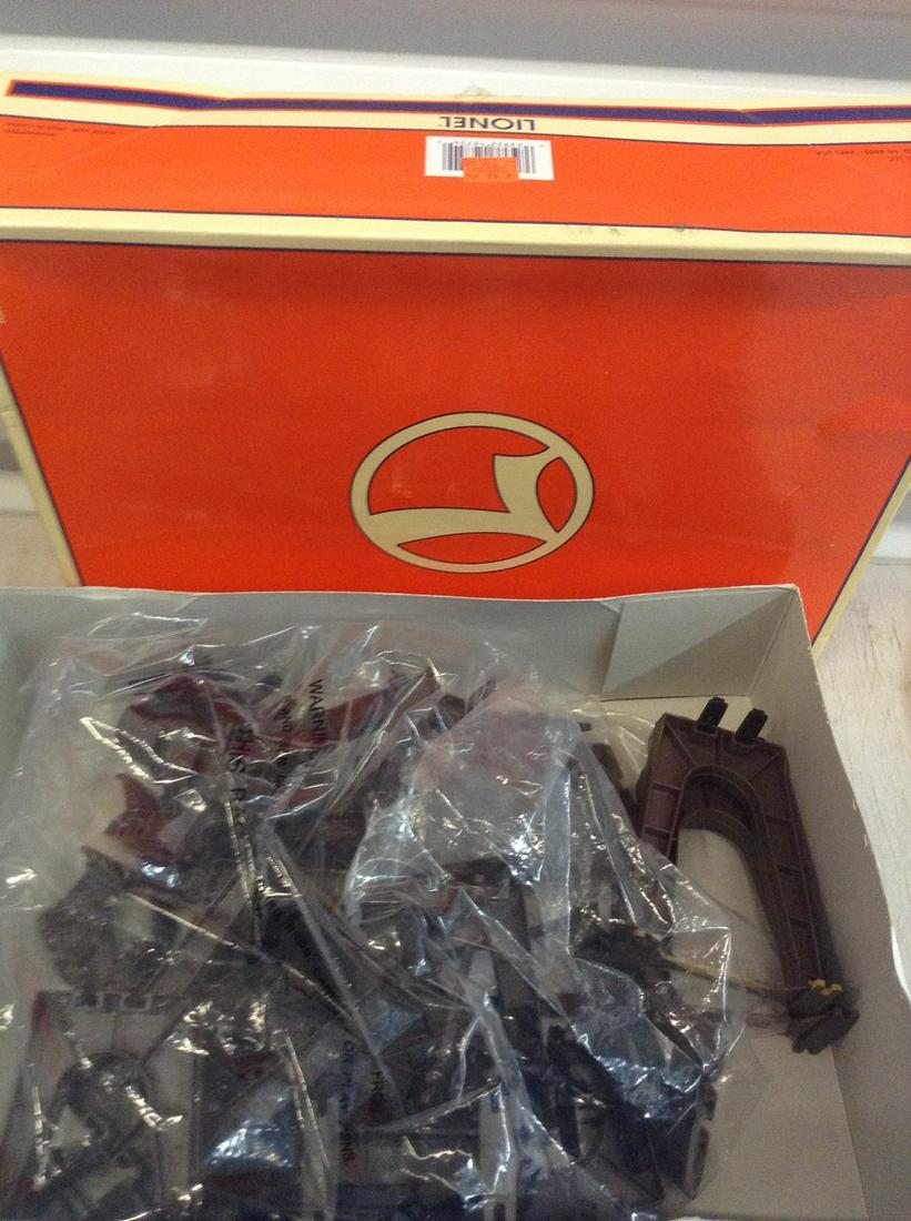 Lionel Graduated Trestle Set 110 (1 of 1)