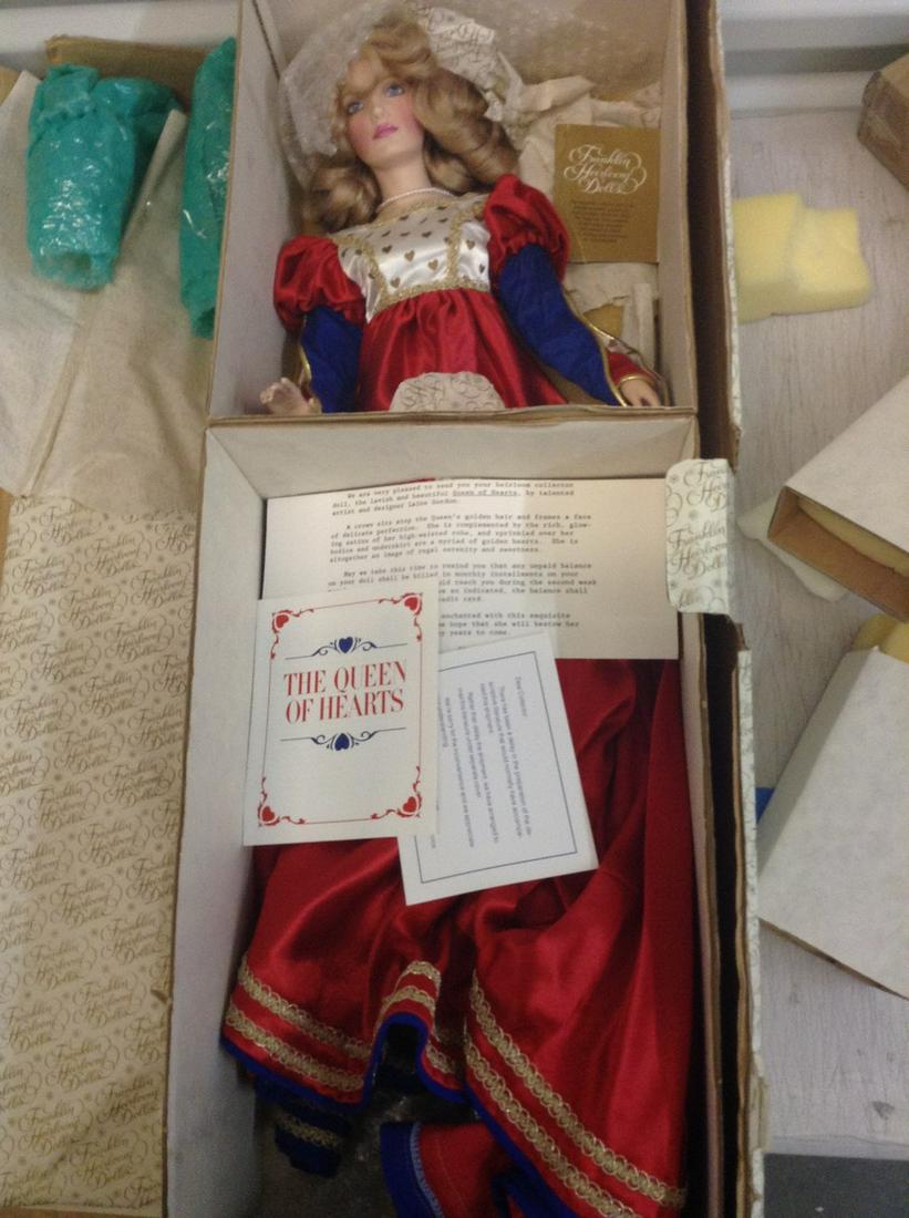 Franklin Heirloom Dolls Queen of Hearts doll in box (1 of 1)