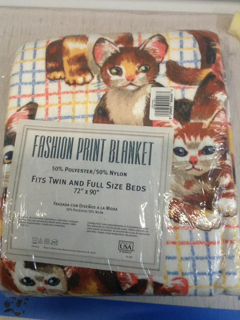Fashion Print Blanket Fits Twin and Full Size Beds (1 of 1)