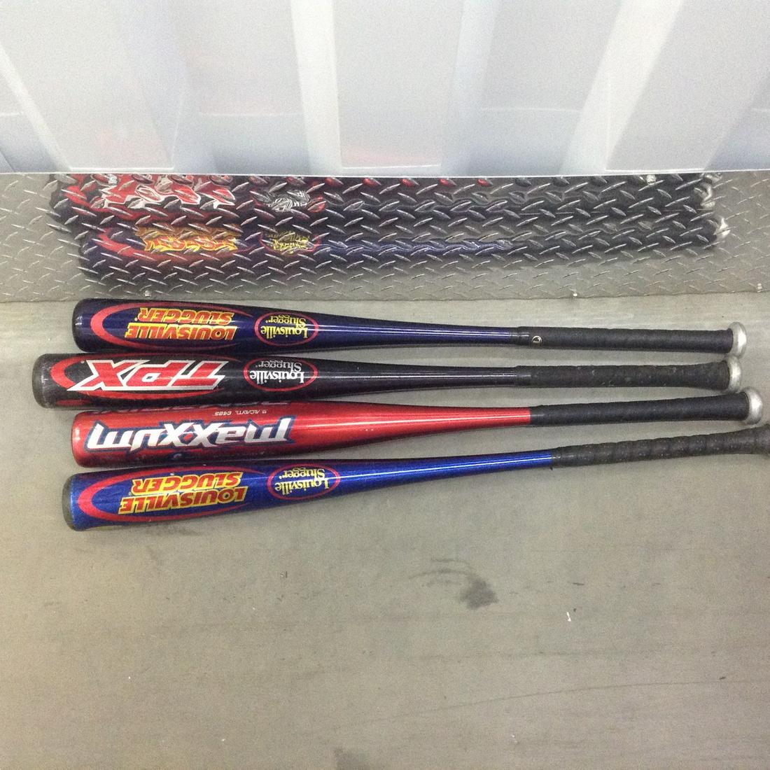 Lot of Louisville Slugger and other bats: Lot of Louisville Slugger and other bats