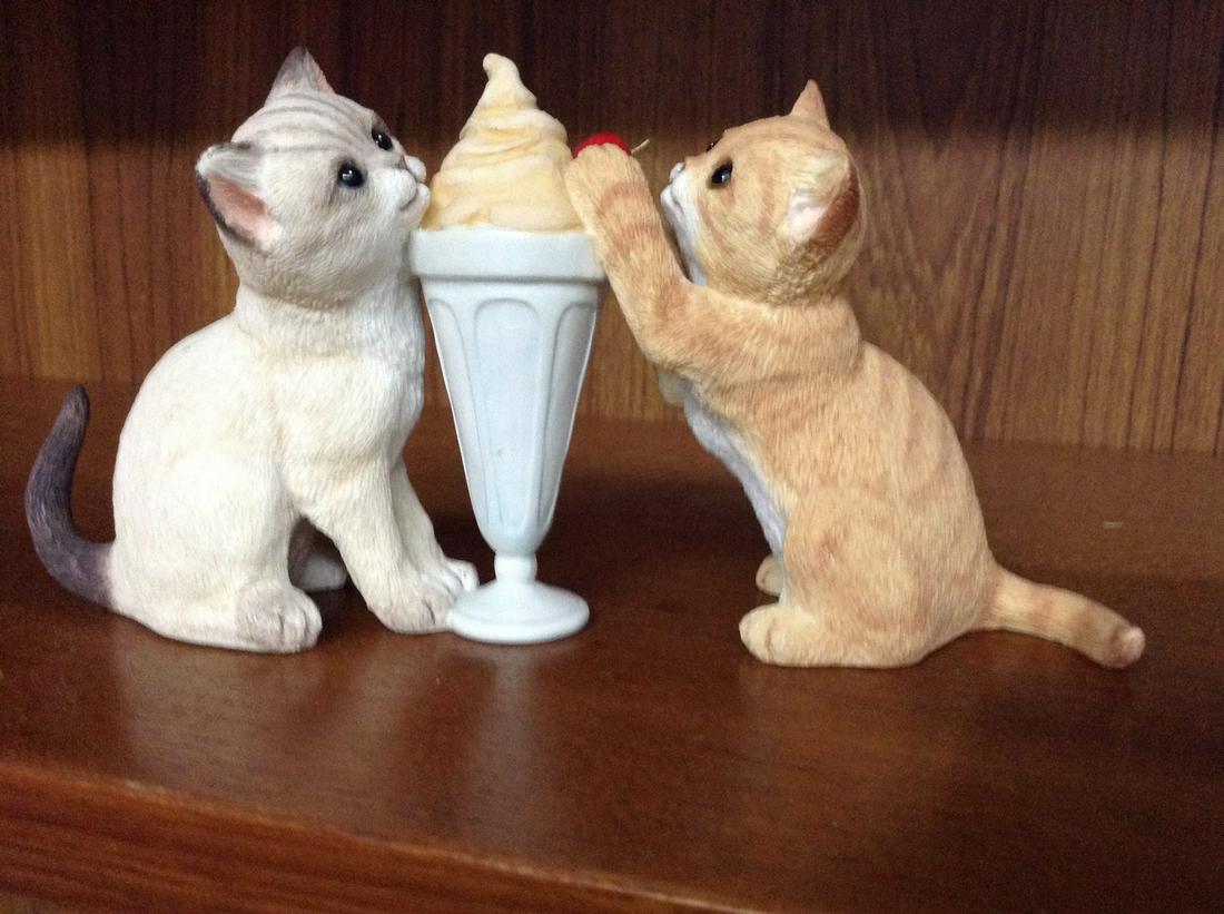 Lenox Cat Statue (1 of 1)