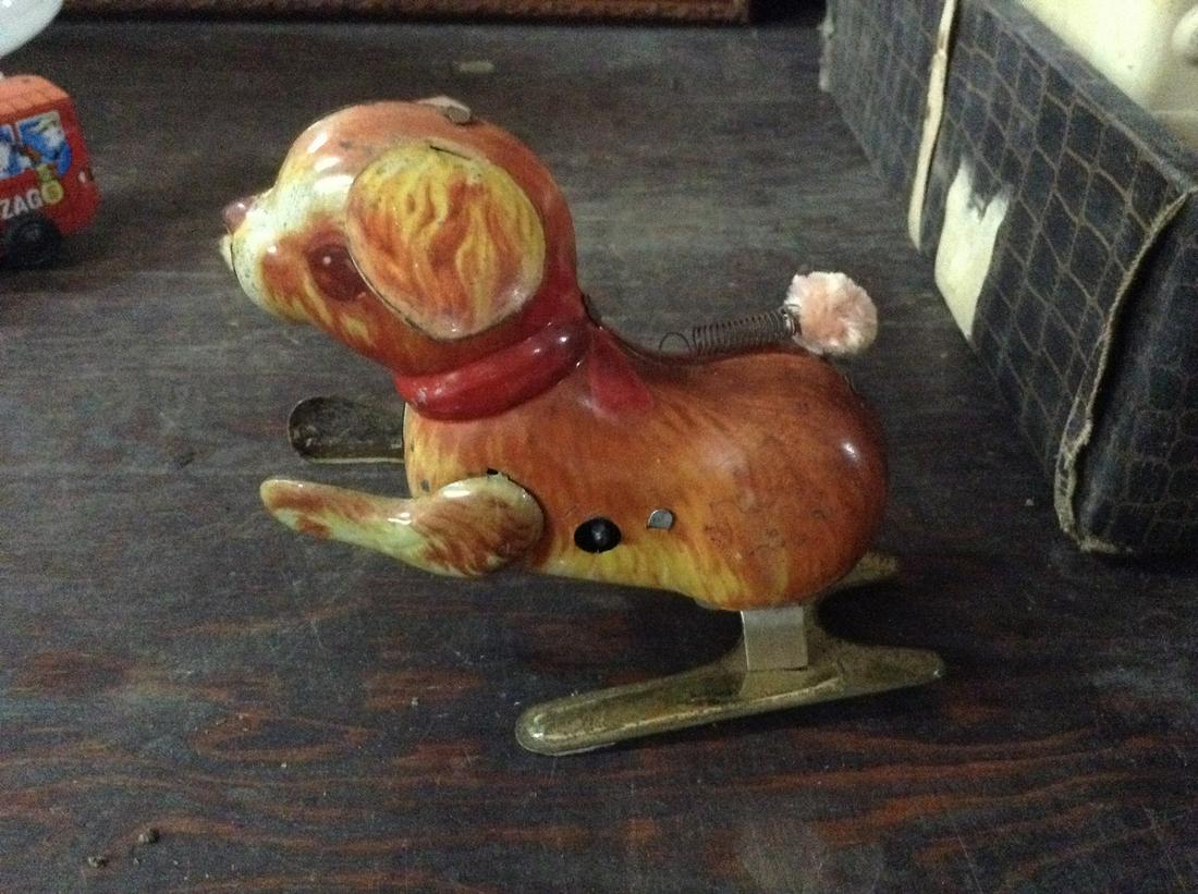 Wind-up Mechanical Dog (1 of 1)