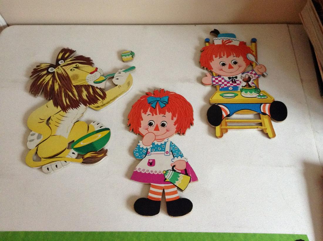 Vintage Raggedy Ann, Andy and Lion wall hangings: Vintage Raggedy Ann, Andy and Lion wall hangings largest 15"