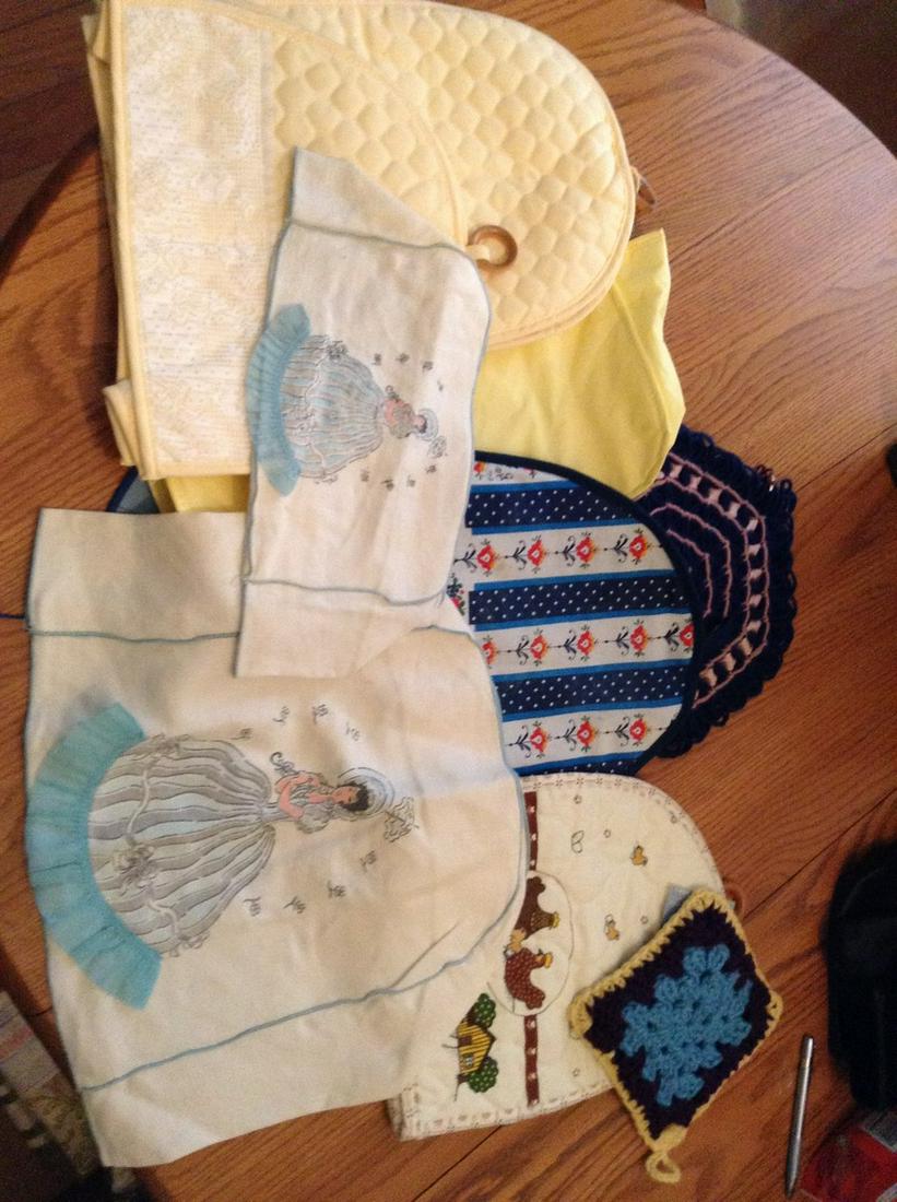 Vintage toaster covers and more (1 of 1)