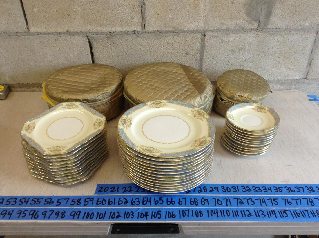 lot of lenox plates: lot of lenox plates