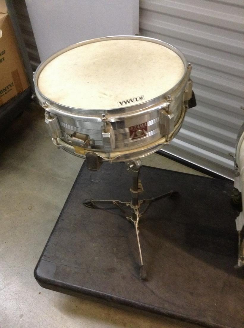 tama snare drum with stand (1 of 1)