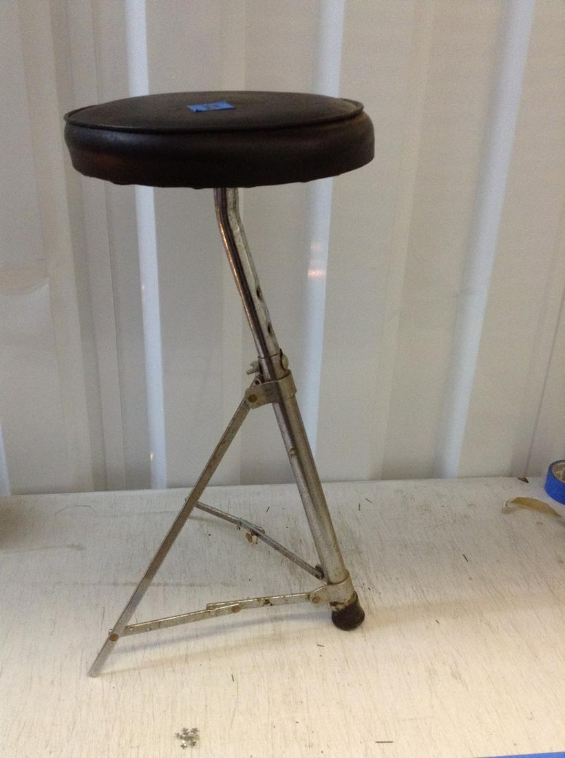 vintage drum seat (1 of 1)